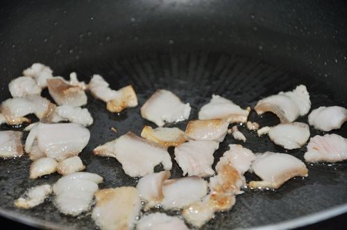 酥肉银鱼步骤2