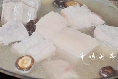 电锅红烧肉步骤2