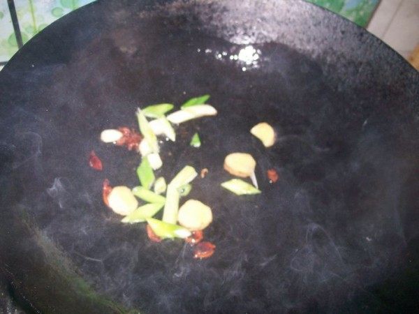 萝卜烧肉步骤4