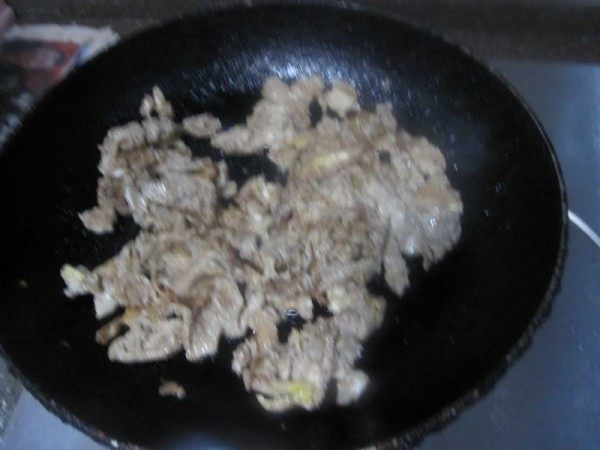 蜢子虾酱炒蛋步骤5