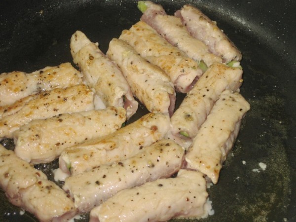 菠萝彩椒肉卷步骤5