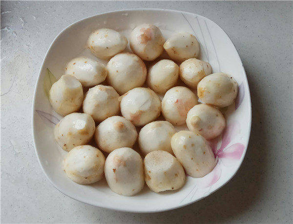 豆豉蒸芋头步骤2