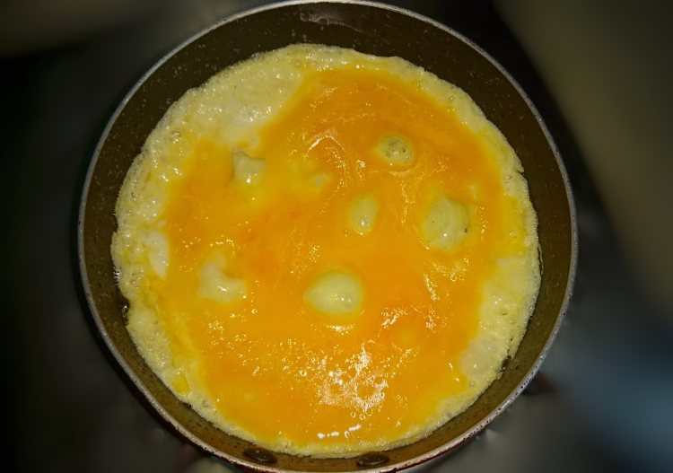 牛油果午餐肉三明治步骤2