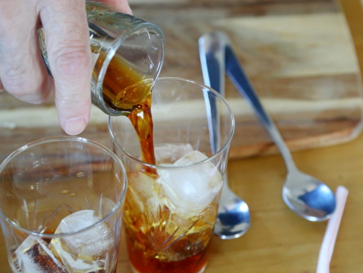 英式水果鸡尾酒 Pimm'步骤5