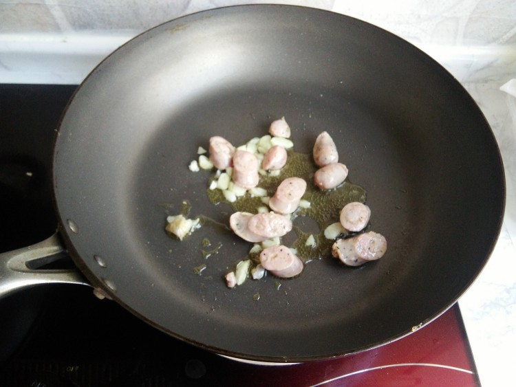蒜香黑椒意面步骤7