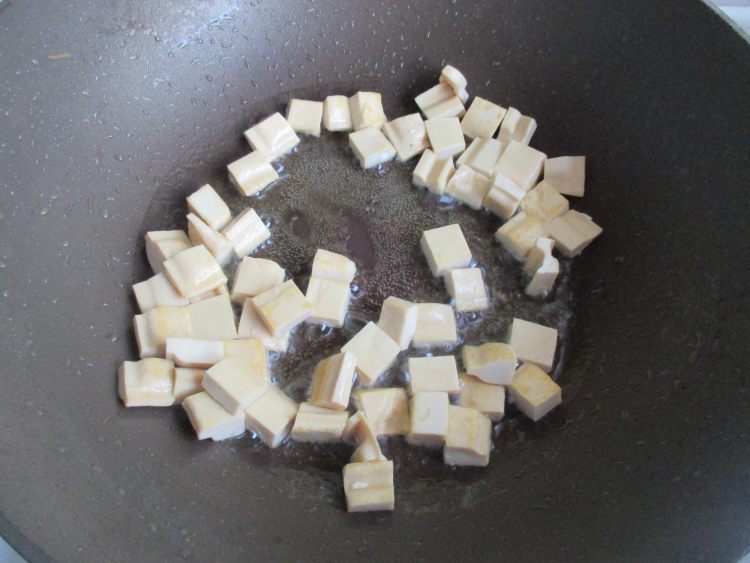 沙茶酱豆干步骤3