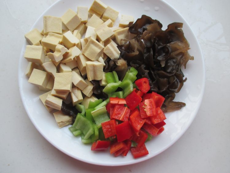 沙茶酱豆干步骤2