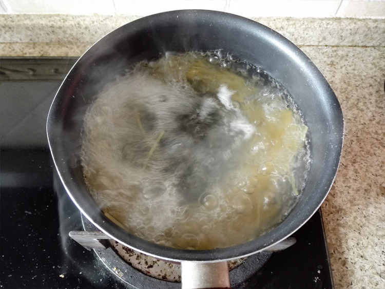 茄汁肉丸意面#此刻在步骤2