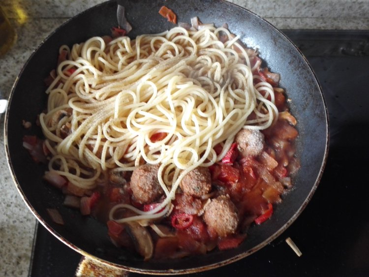 茄汁肉丸意面#此刻在步骤8