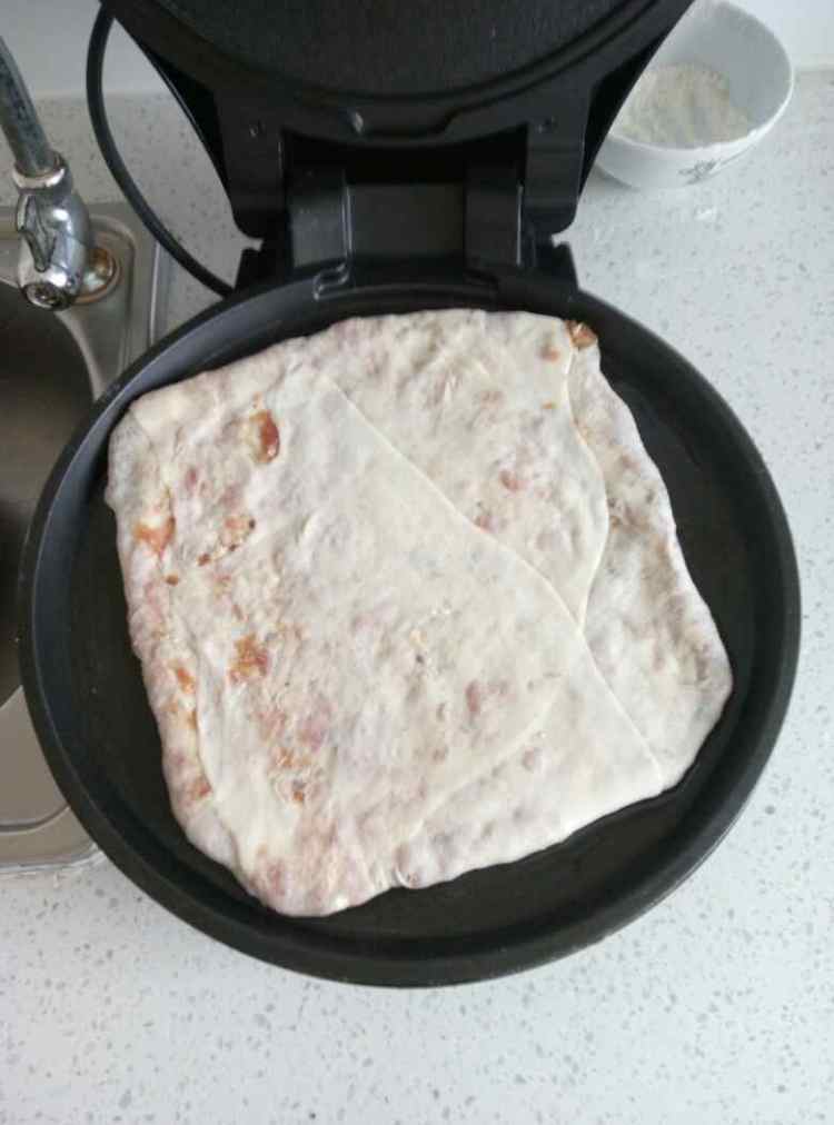 香菇猪肉千层饼步骤12