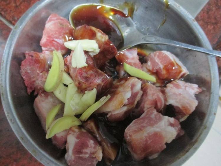 叉烧酱蒸排骨步骤3