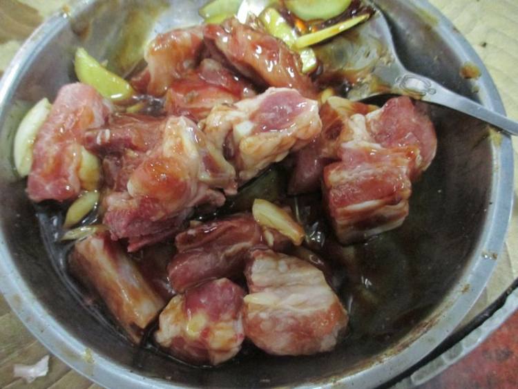 叉烧酱蒸排骨步骤5