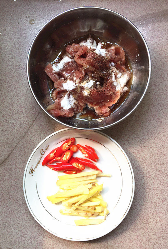 蒜苔炒牛肉步骤3
