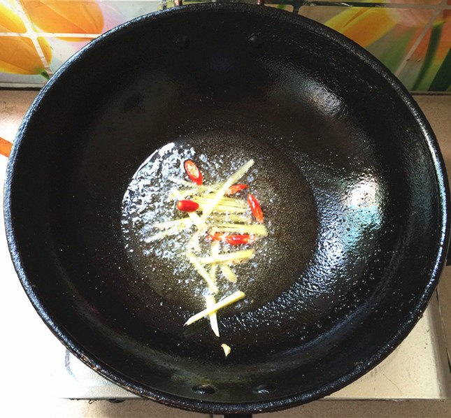 蒜苔炒牛肉步骤6