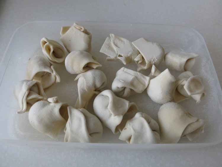 油炸馄饨步骤1