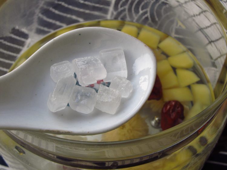红枣苹果菊花茶步骤7