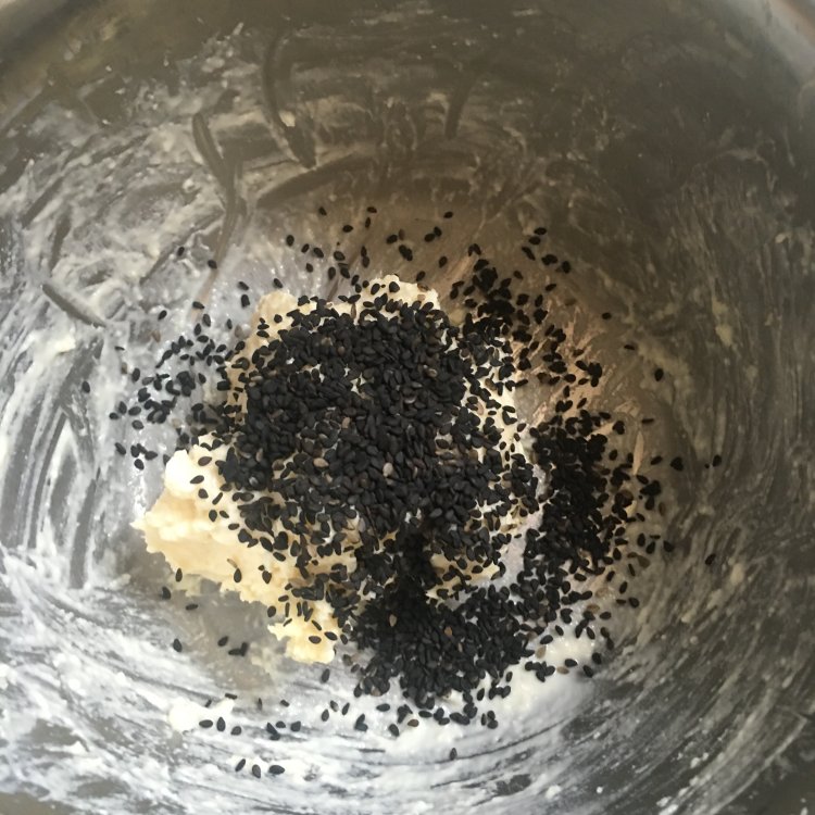 黑芝麻奶酪司康步骤7