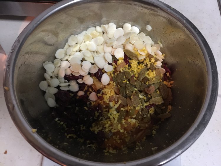 意大利圣诞面包潘妮托步骤2