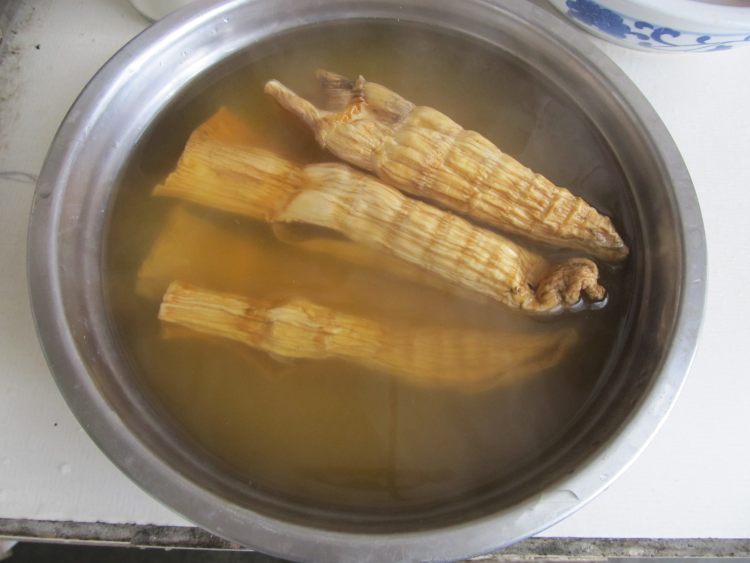 笋子烧肉步骤2
