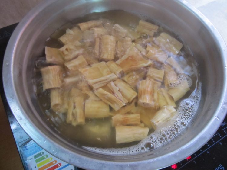 笋子烧肉步骤4