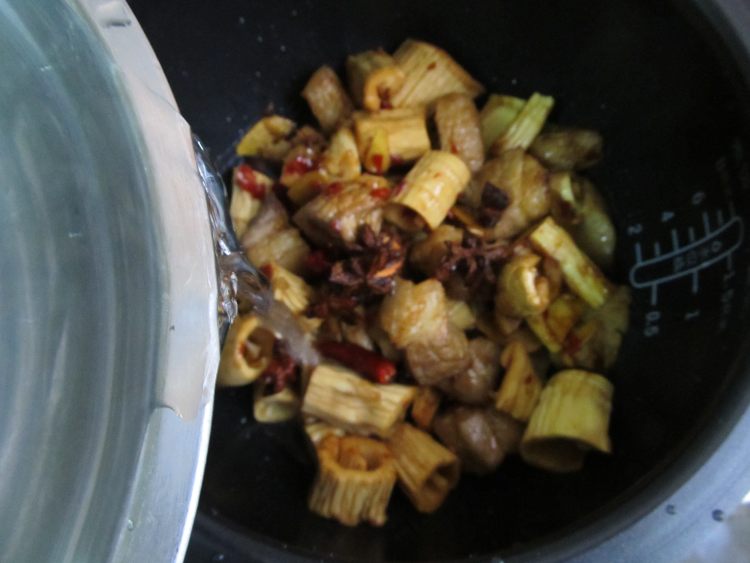 笋子烧肉步骤12