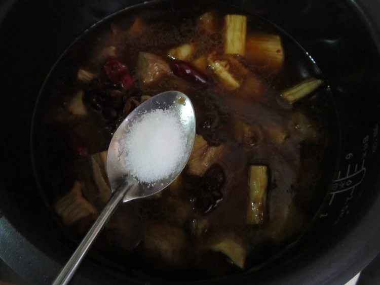 笋子烧肉步骤13