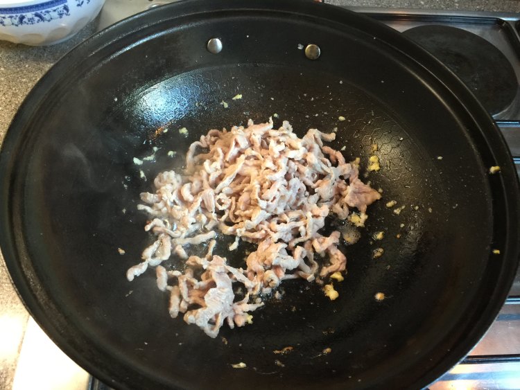 樱花虾蛋炒饭步骤4