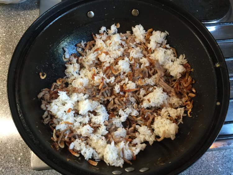 樱花虾蛋炒饭步骤8