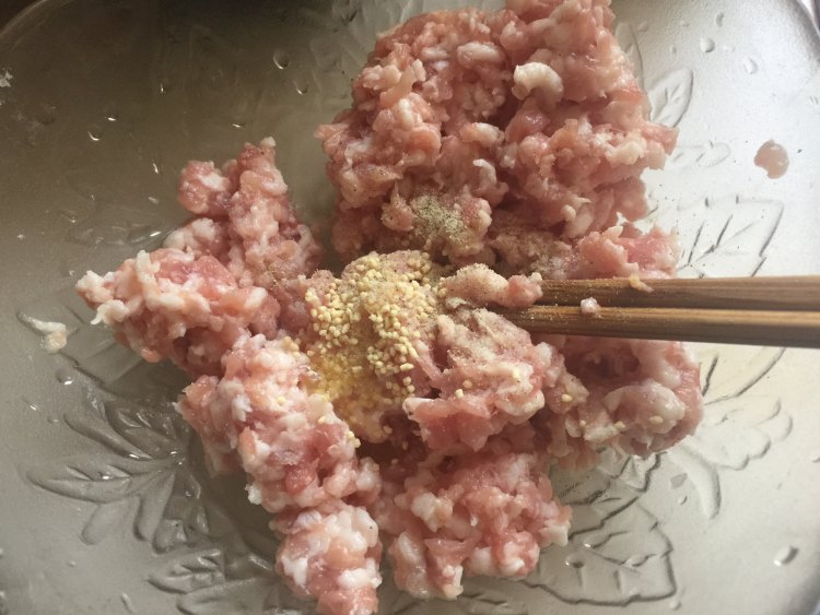 腊肠蒸肉饼步骤3