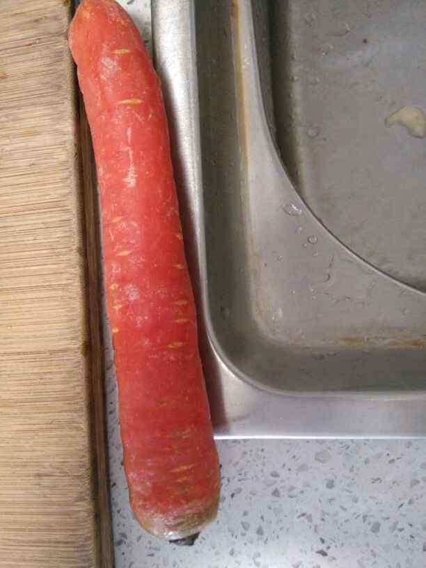 香菇胡萝卜肉末面步骤1