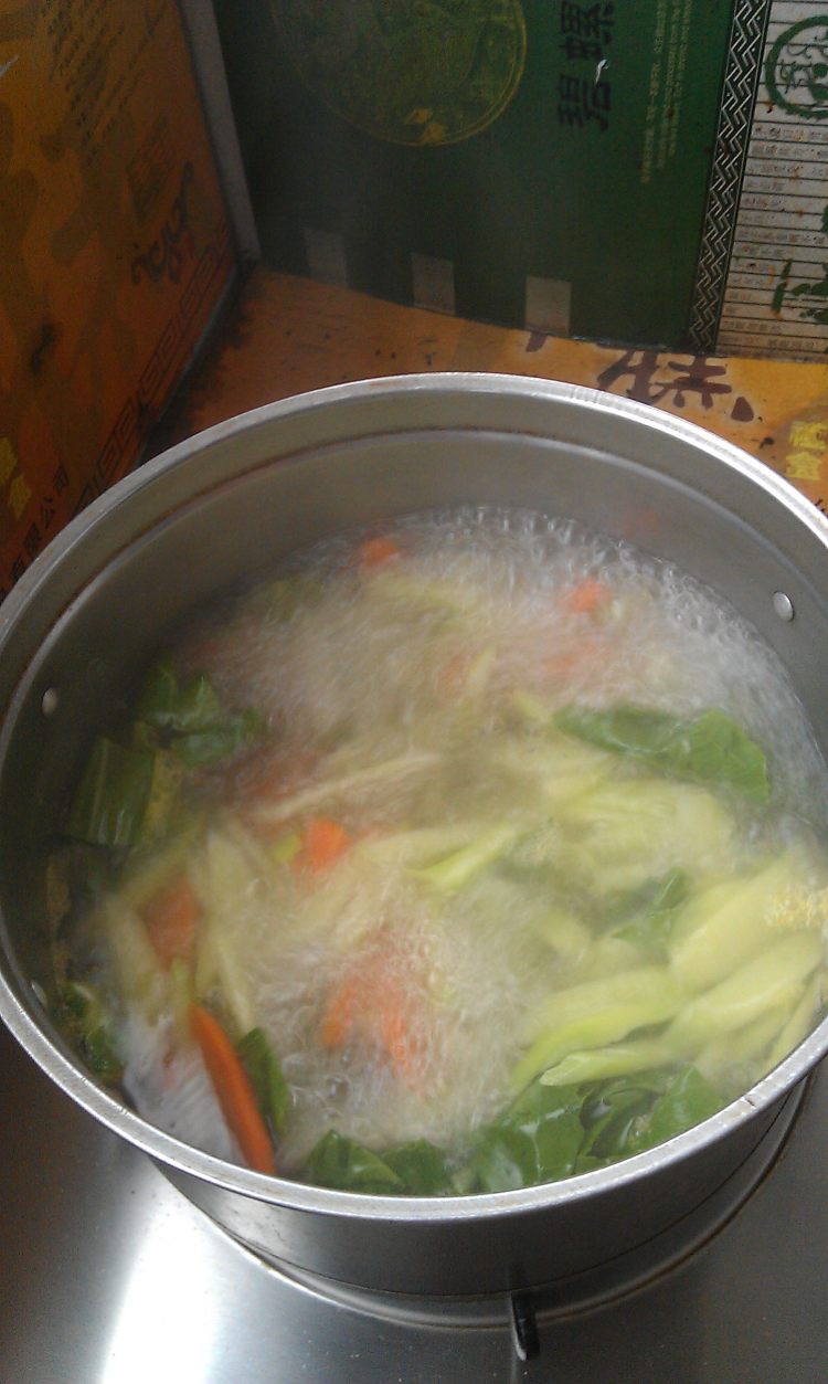 牛肉酱炒芥兰步骤3