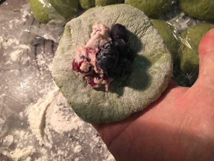蓝莓乳酪抹茶全麦包步骤9