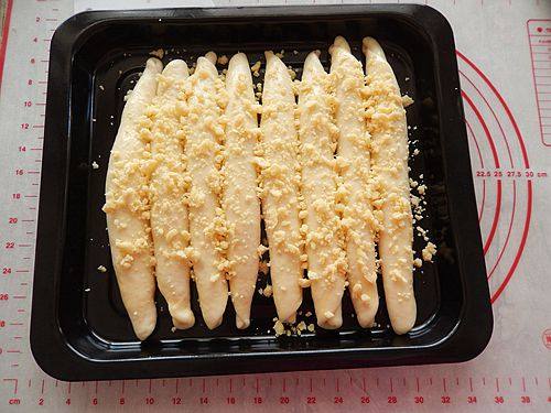 淡奶油酥粒排包步骤12