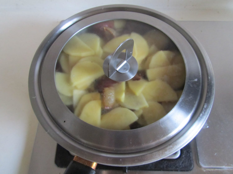 腊肉土豆片步骤5