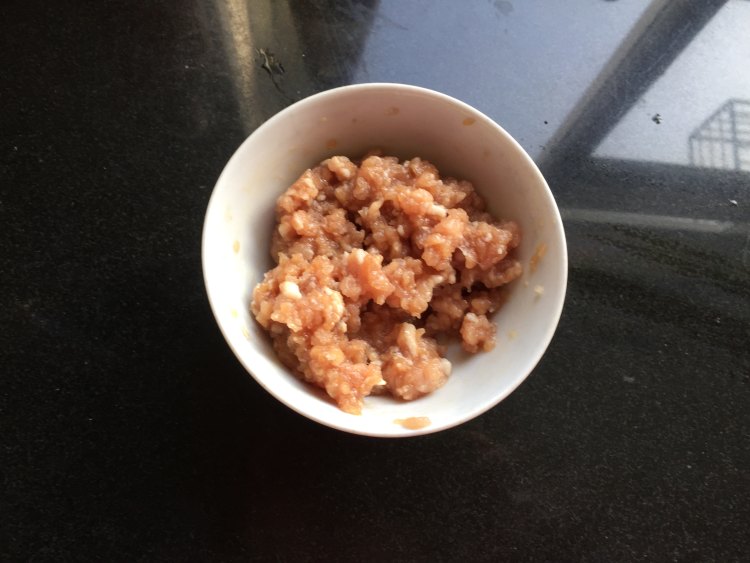 肉末土豆泥盖浇饭步骤1