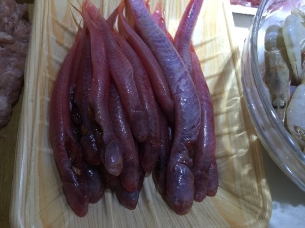 红亮鱼海虾粥步骤2
