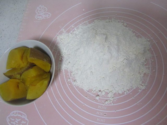 小刺猬麻酱包步骤1