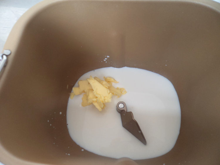 牛奶面包步骤2