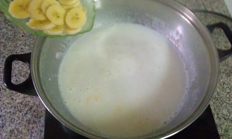 香蕉牛奶燕麦粥步骤6