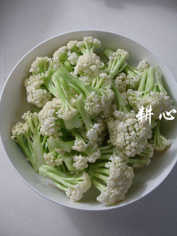 香菇炒松花菜步骤4