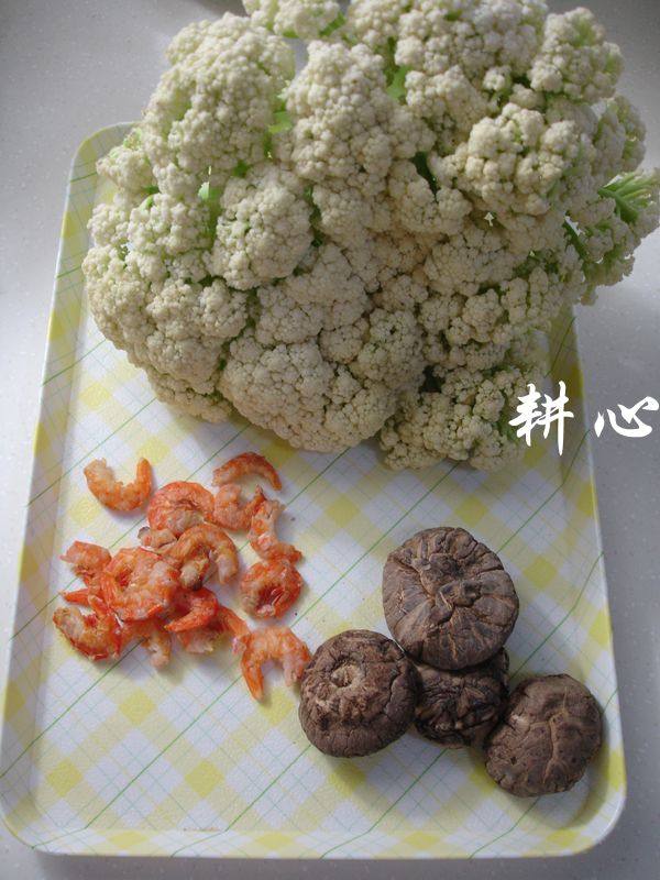 香菇炒松花菜步骤1
