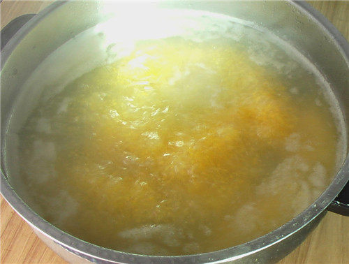 香蕉红薯玉米粥步骤3