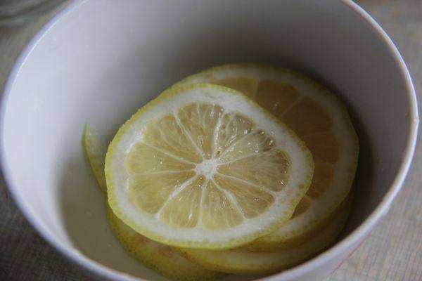 决明柠檬茶步骤1