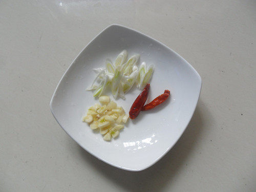 平菇烧白菜步骤3