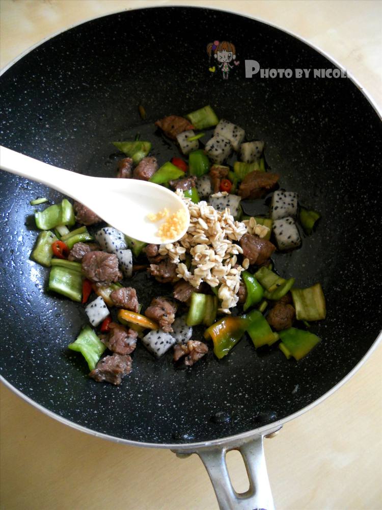 火龙燕麦牛肉粒步骤8