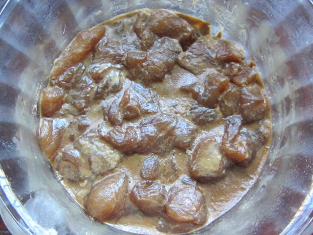 芹菜瘦肉炒藕丁步骤2