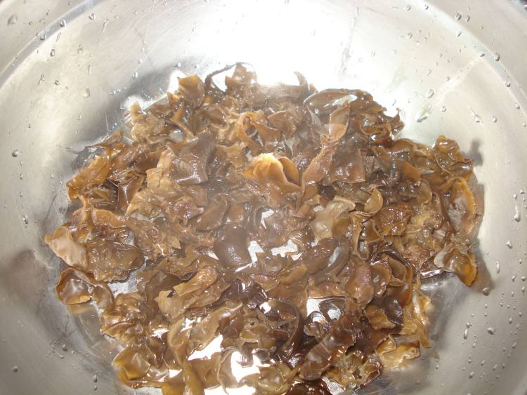 黑木耳拌绿豆芽步骤4