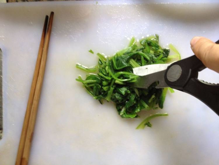 菠菜燕麦粥步骤3