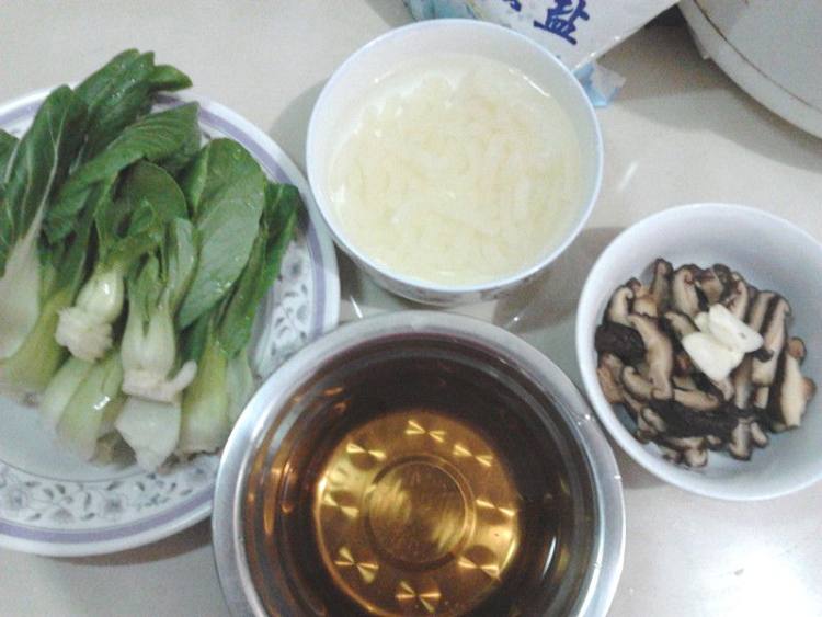 香菇青菜羹步骤1