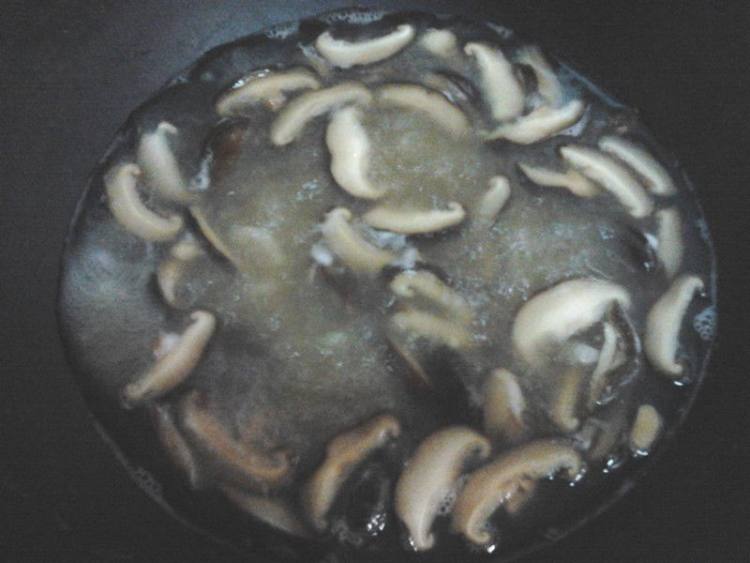 香菇青菜羹步骤4